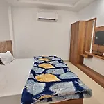 Golden Pearls By Mp Home Stay Villa